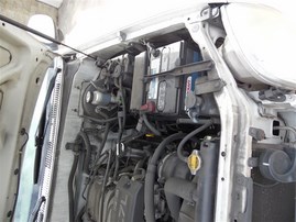2001 TOYOTA TUNDRA XTRA CAB LIMITED WHITE 4.7 AT 2WD Z20062